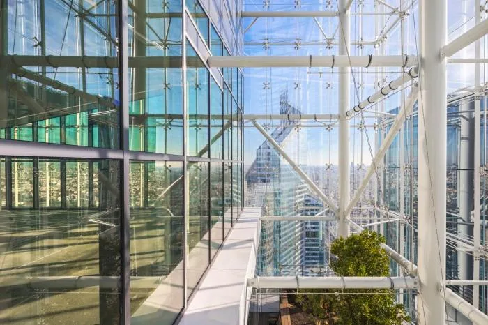 BIM architecture | A set of "crystals" that capture and scatter light - Saint Gobain headquarters office building