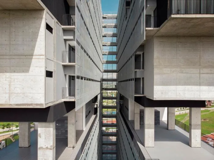 BIM Architecture | Fission of 64 meter Deep Canyon - Amani Apartments