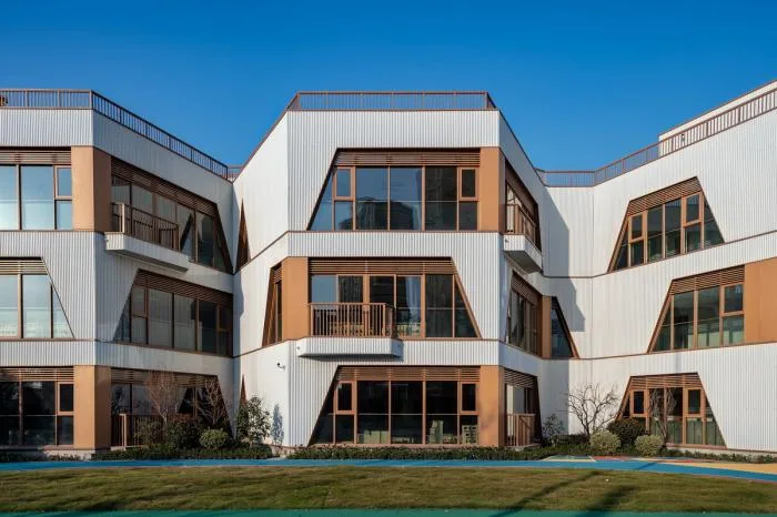BIM Architecture | Hexagonal 'Hive' Shaped by Simple Geometry: Yangjiadun Branch of Hangzhou Pule Kindergarten/Goa Elephant Design