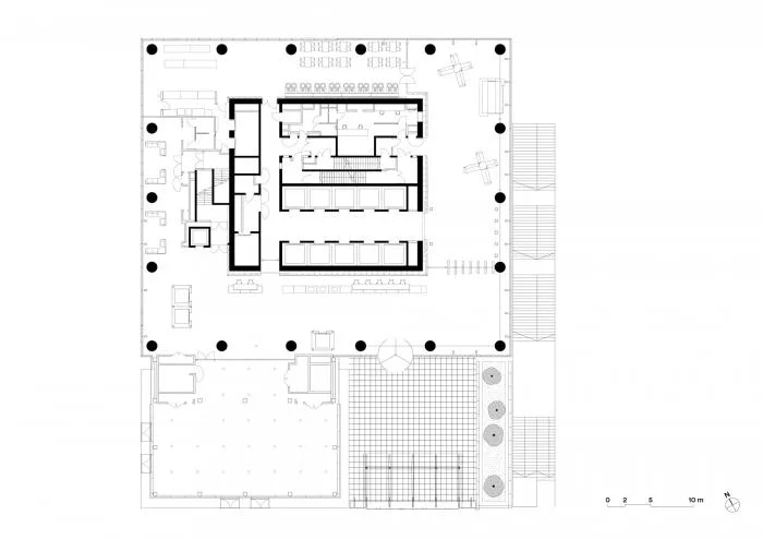 BIM architecture | A set of "crystals" that capture and scatter light - Saint Gobain headquarters office building