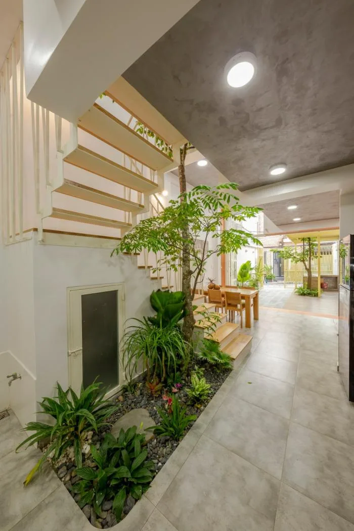 BIM Architecture | Survival in the Gap - Vietnamese Double layered Roof Residential Buildings