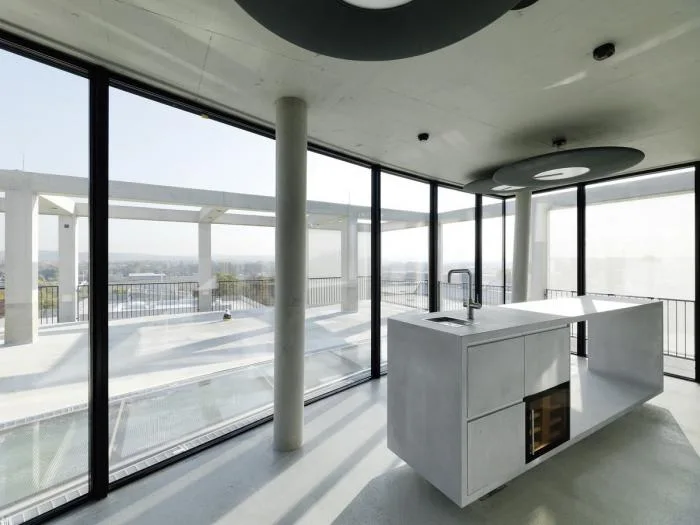 BIM Architecture | Outer Square and Inner Circle, Half Concealed Transparent Light and Shadow - C& P Company Headquarters