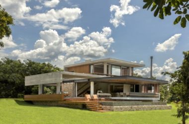 BIM Architecture: Designing Hierarchical and Horizontally Nested Spaces in Brazilian 