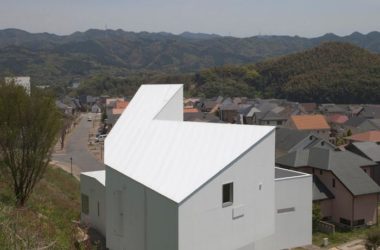 BIM Architecture: Designing Residential Homes on Sloped Terrain-BIM WORLD