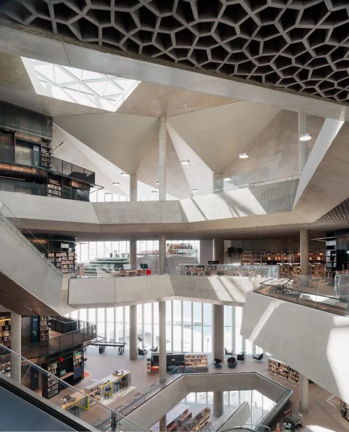 BIM architecture | Enjoying sunbathing under foggy curtain walls: Norwegian Library "Deichman"