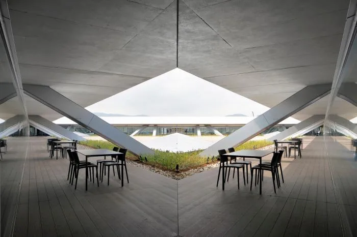 BIM Architecture | Chase Hand Gate College University 'Academic Ark' / Designed by Mitsubishi Land Institute