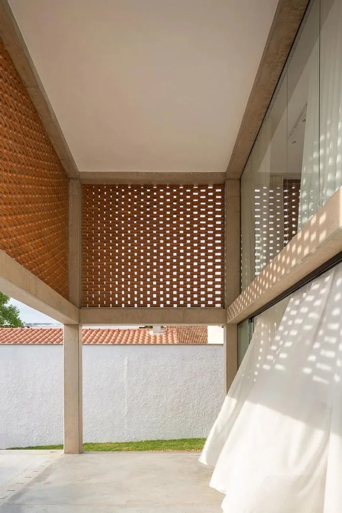 BIM Architecture | Concrete "Grid" Residential Buildings with Aesthetic Structural Form