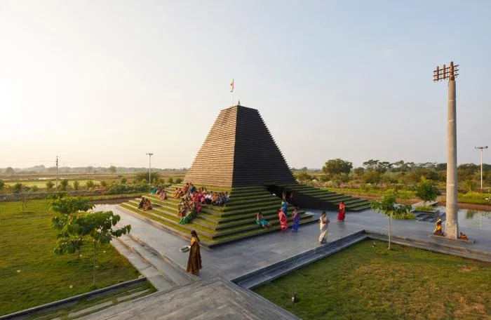 BIM Architecture | Leading to a Pure Faith World with Holy Water - Indian Stone Step Temples