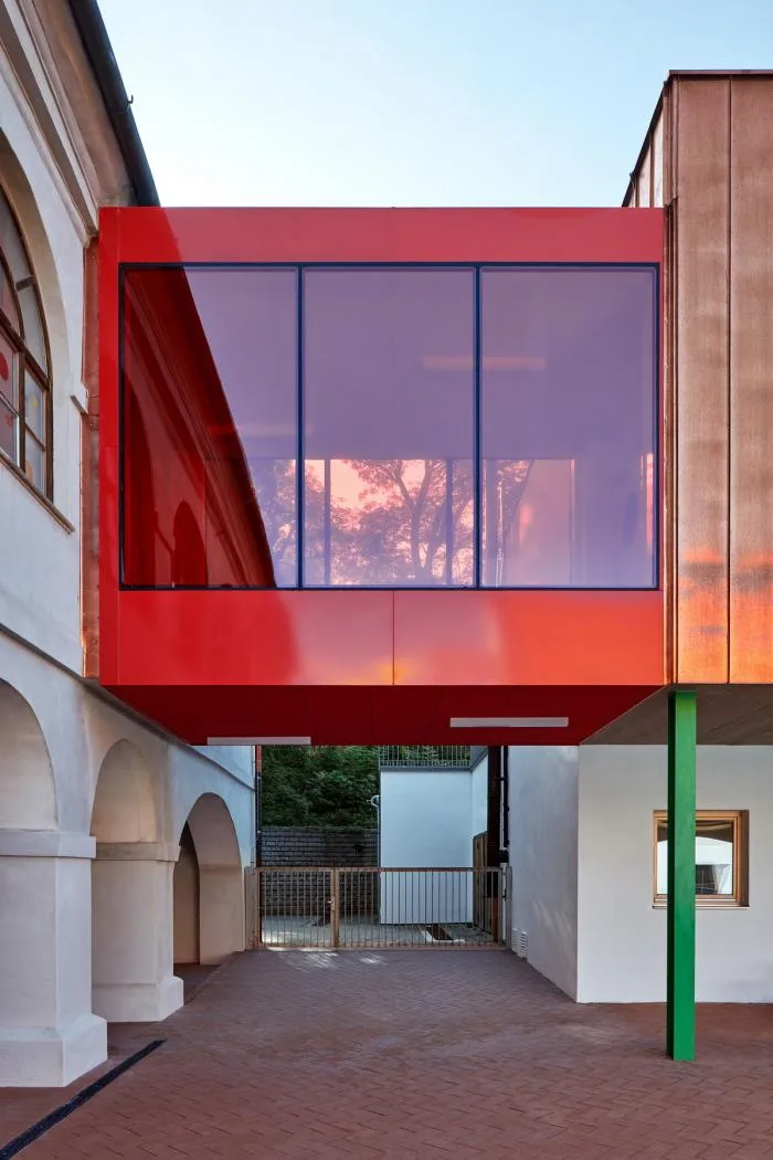 BIM Architecture | Children's Castle in Fairy Tale Books: Vřesovice Elementary School Expansion