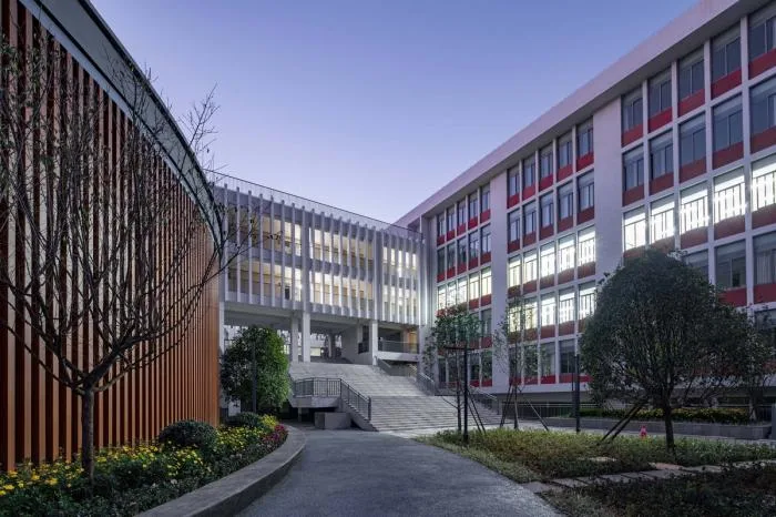 BIM Architecture | Stereoscopic "Courtyard" Space: Yunnan Normal University Experimental High School/Tsinghua University Architectural Design Institute+Tsinghua University School of Architecture