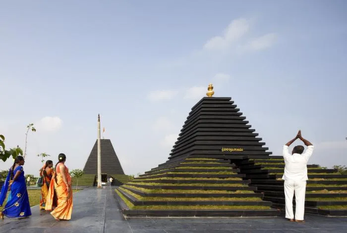 BIM Architecture | Leading to a Pure Faith World with Holy Water - Indian Stone Step Temples