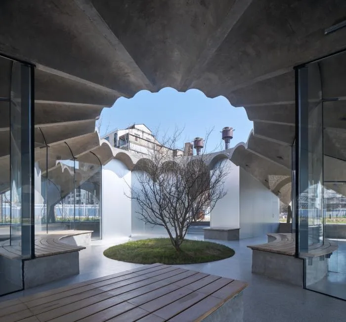 BIM architecture | Form gathering but spirit dispersing, clean water pool coffee shop/Tongji original design studio