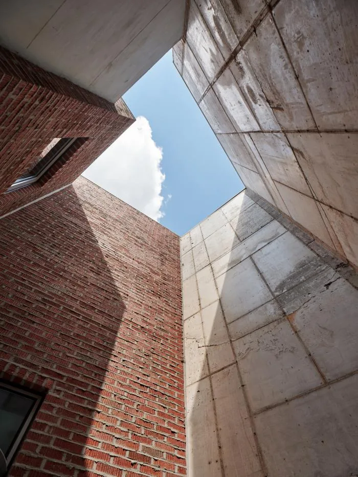 BIM Architecture | Ritual and Fun Coexistence: Korean 'Back Alley' Residential Buildings
