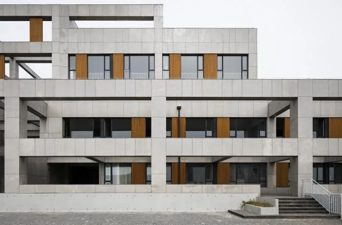Partial apartment © Peter Dixie (UK)/Luotang Architectural Photography