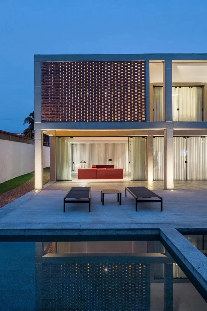 BIM Architecture | Concrete "Grid" Residential Buildings with Aesthetic Structural Form