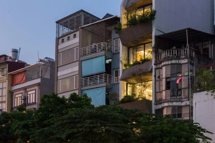 BIM Architecture | Dancing Sky Garden: Vietnamese Row House