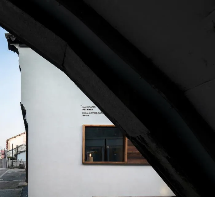 BIM Architecture | Collision between Jiangnan Old Street and Coffee Culture: D-U Duka Collection/Ben Zhe Architecture