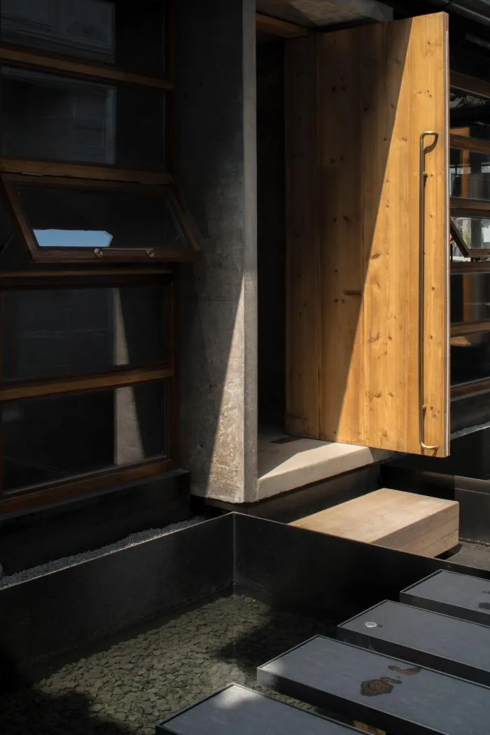 BIM Architecture | Collision between Jiangnan Old Street and Coffee Culture: D-U Duka Collection/Ben Zhe Architecture