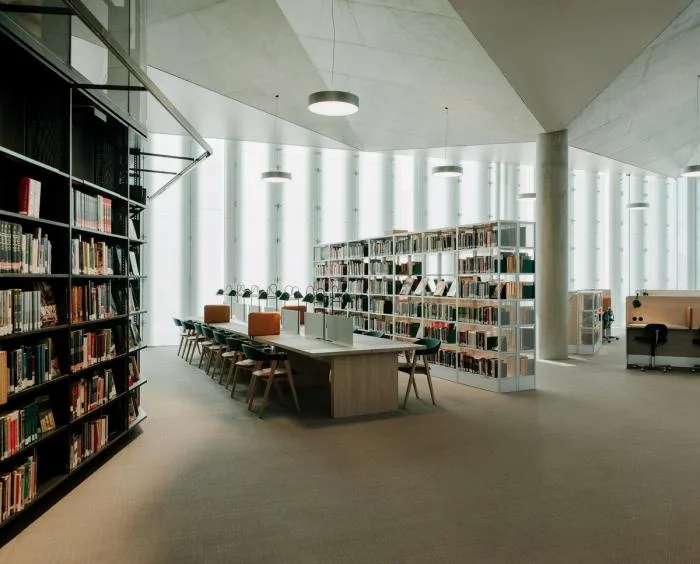 BIM architecture | Enjoying sunbathing under foggy curtain walls: Norwegian Library "Deichman"