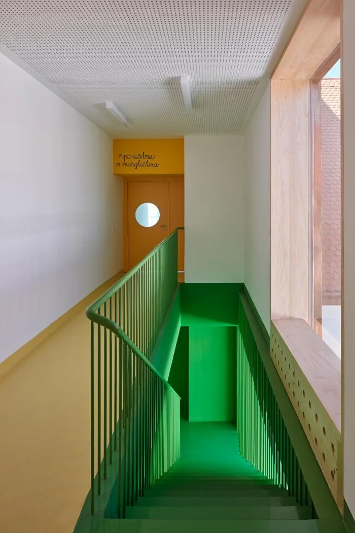 BIM Architecture | Children's Castle in Fairy Tale Books: Vřesovice Elementary School Expansion