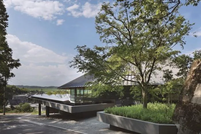 BIM Architecture | Like a Round Hat: Cemetery Community Hall by the Narrow Mountain Lake/Nakamura Taki& NAP