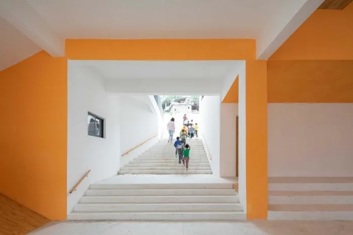 BIM Architecture | Expression of Terrain Relationships: Wushe Town Central Kindergarten/Dongyi Architecture