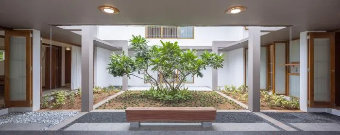 BIM Architecture | Geometric Order and Natural Landscape Quietly Blending: A Vacation Home in a Grid