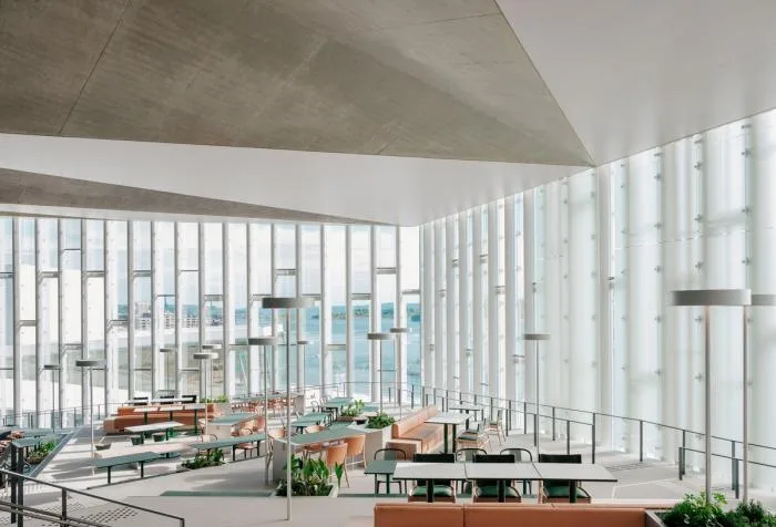 BIM architecture | Enjoying sunbathing under foggy curtain walls: Norwegian Library "Deichman"