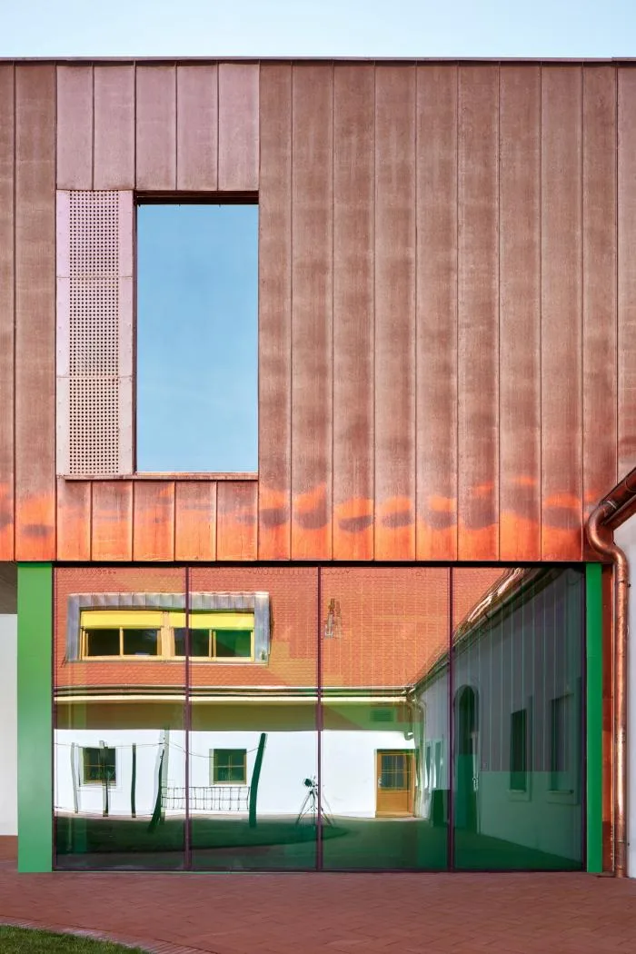 BIM Architecture | Children's Castle in Fairy Tale Books: Vřesovice Elementary School Expansion