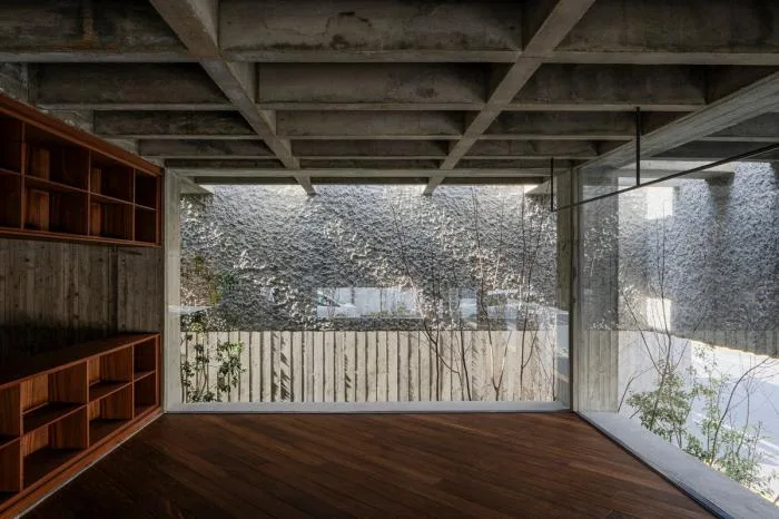 BIM Architecture | Thick and Transparent: Daihara Kendo Semi elevated Brand Store/Shimokawa Toru Architecture Firm