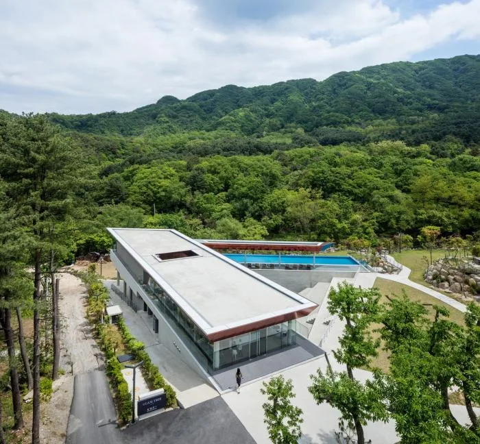 BIM Architecture | "Charm Green Forest" Resort, South Korea/ArchiWorkshop