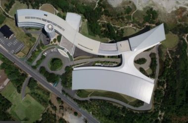BIM Architecture: Fluid Design Inspired by Waves at Daikin Industrial Headquarters and Zhuzhong Engineering Store-BIM WORLD