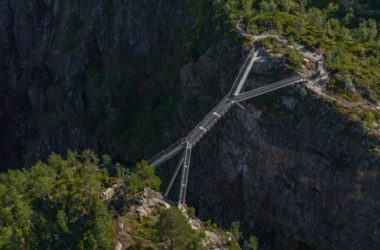 BIM Architecture: The 150-Foot Staircase Bridge Spanning Vøringsfossen Waterfall in Norway-BIM WORLD