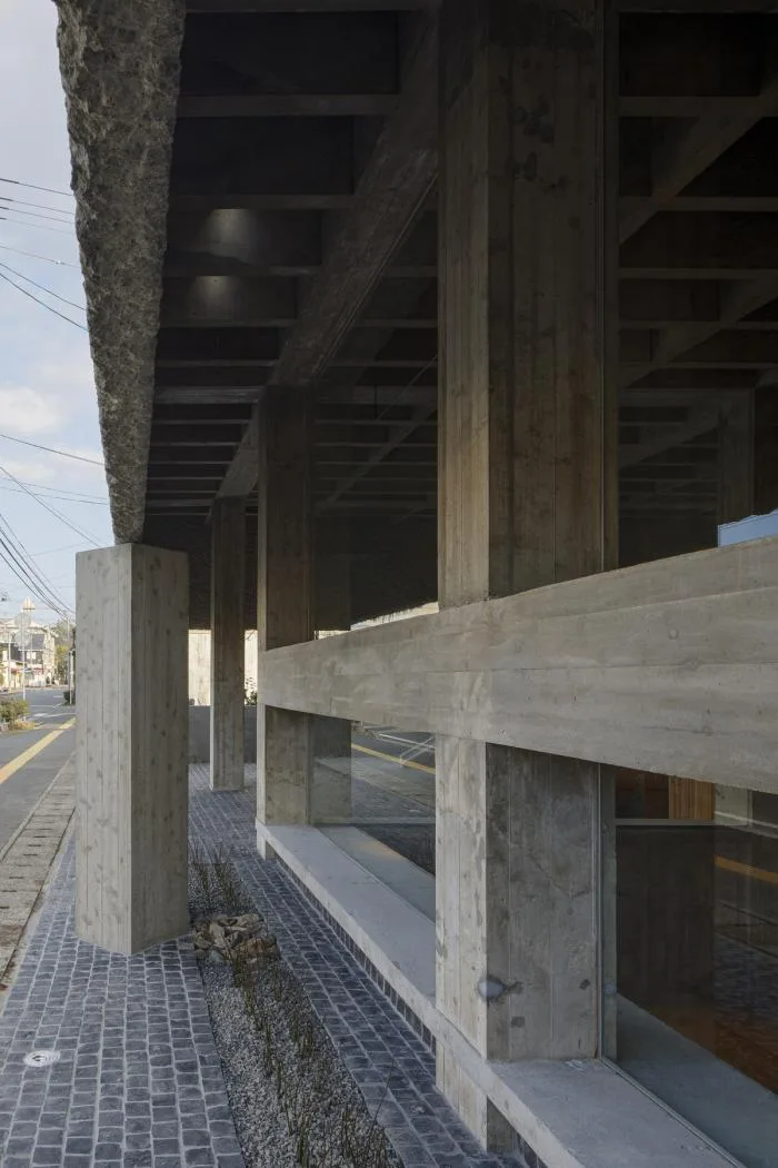 BIM Architecture | Thick and Transparent: Daihara Kendo Semi elevated Brand Store/Shimokawa Toru Architecture Firm