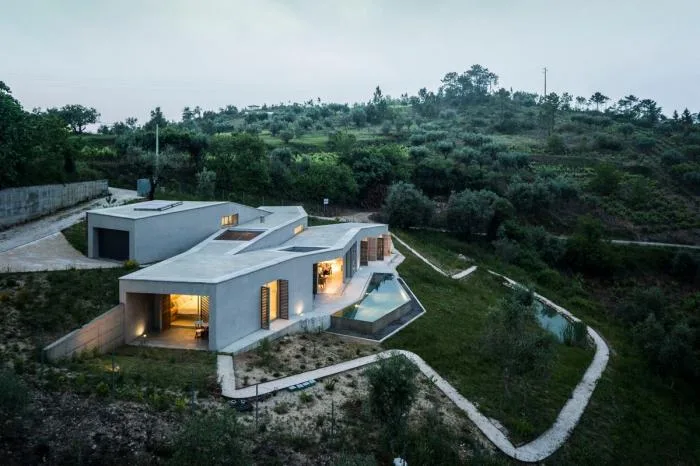 BIM Architecture | Overlooking the Valley, a Free and Quiet Villa