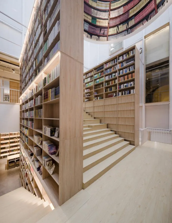 BIM Architecture | Yuanping · Meijing Bookstore: A Bookstore Hidden in the Skylight Courtyard/Shanghai Yanyang Architectural Design Studio