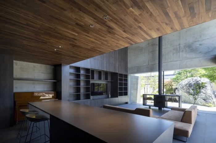 BIM architecture | Half covered with vertical walls, transparent and scenic: Residential "SCAPE" in Yamagata Prefecture, Japan