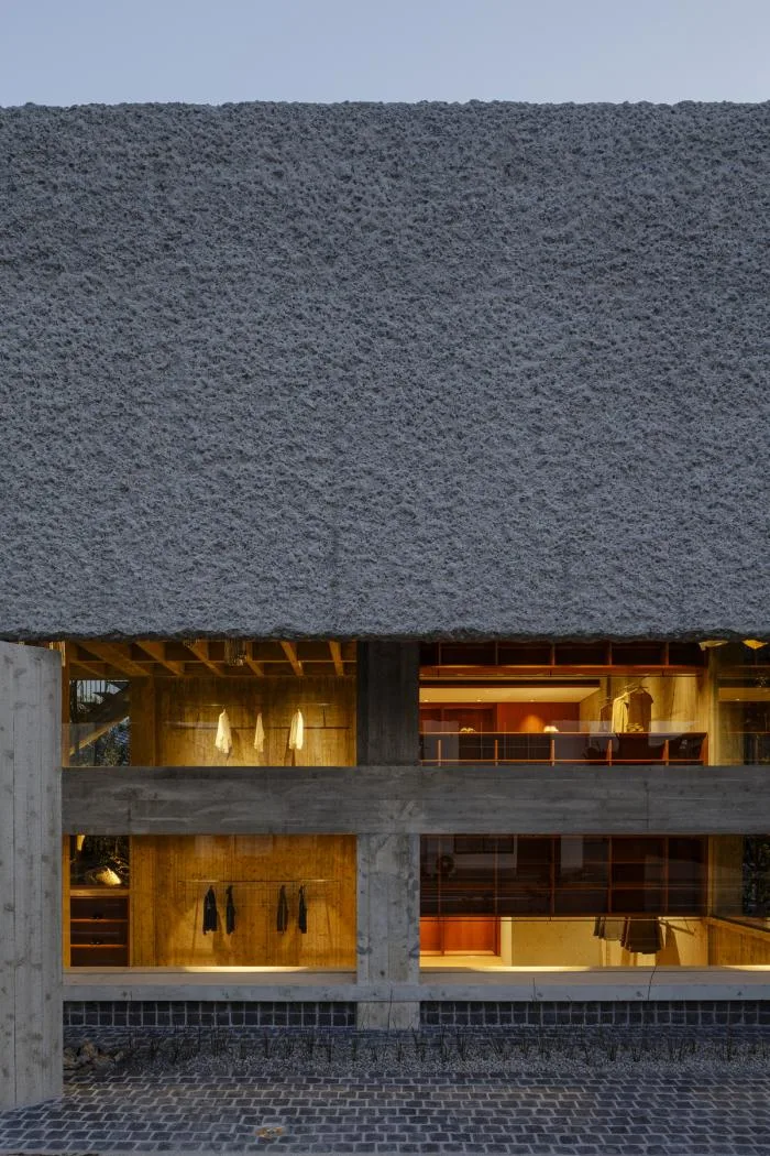 BIM Architecture | Thick and Transparent: Daihara Kendo Semi elevated Brand Store/Shimokawa Toru Architecture Firm