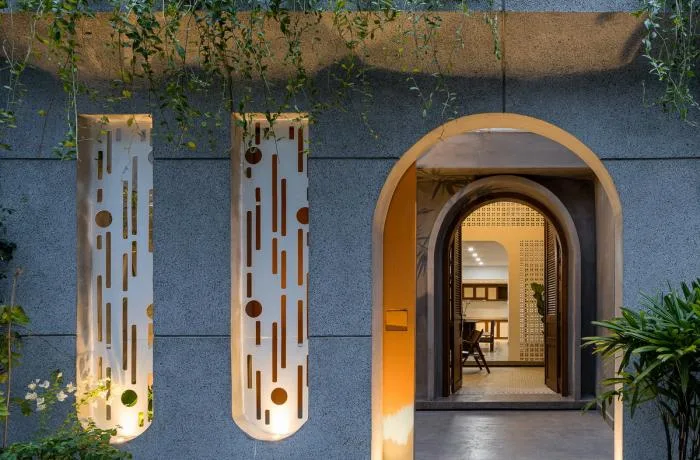 BIM architecture | Vertical courtyards adorned with greenery, balancing vitality and tranquility: V Villa Vietnam