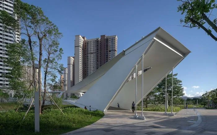 BIM Architecture | Tension in Tranquility: Cross River Pedestrian Bridge at Shenzhen Pingshan Senior High School/Nansha Original