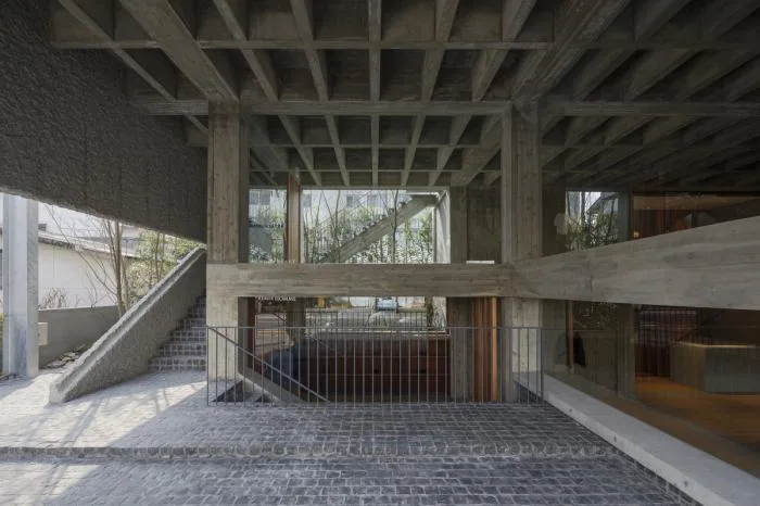 BIM Architecture | Thick and Transparent: Daihara Kendo Semi elevated Brand Store/Shimokawa Toru Architecture Firm