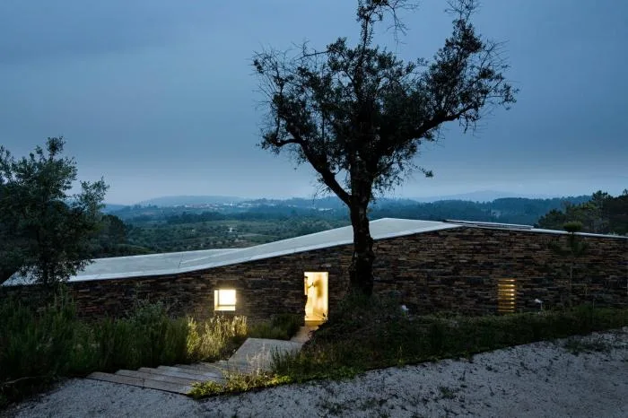 BIM Architecture | Overlooking the Valley, a Free and Quiet Villa