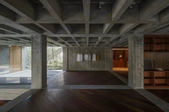 BIM Architecture | Thick and Transparent: Daihara Kendo Semi elevated Brand Store/Shimokawa Toru Architecture Firm