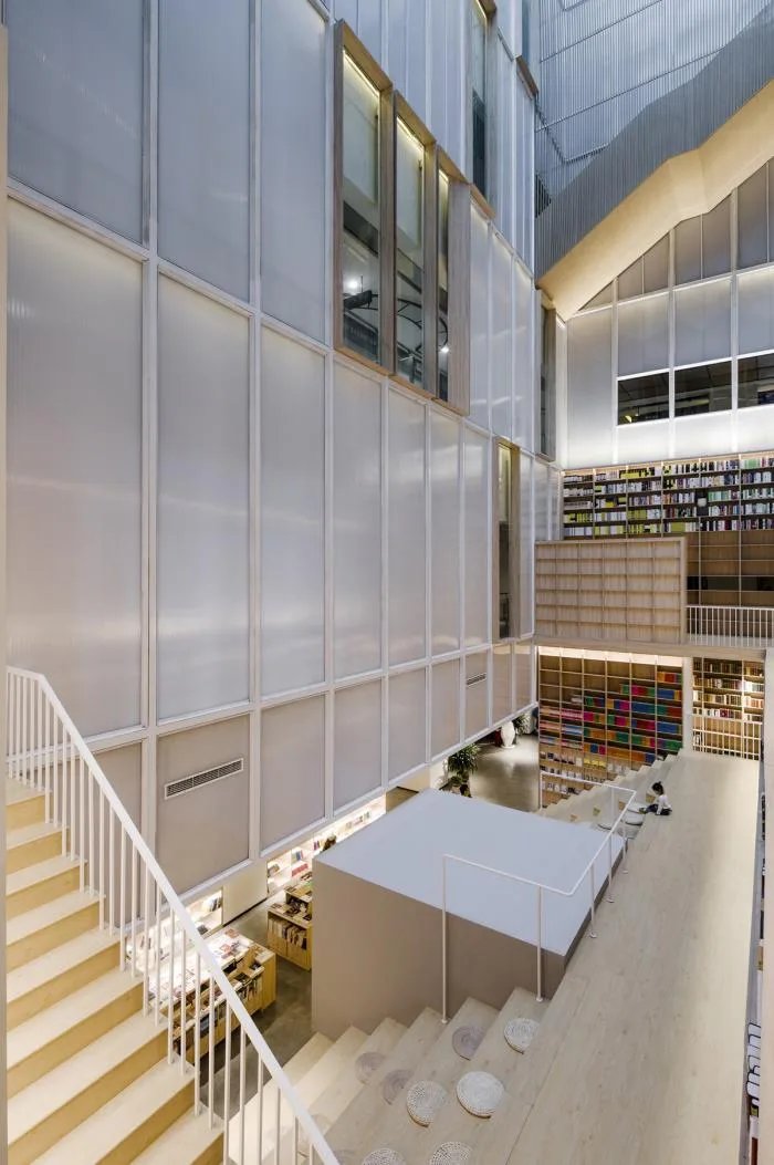 BIM Architecture | Yuanping · Meijing Bookstore: A Bookstore Hidden in the Skylight Courtyard/Shanghai Yanyang Architectural Design Studio