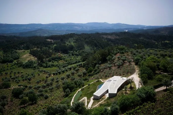 BIM Architecture | Overlooking the Valley, a Free and Quiet Villa