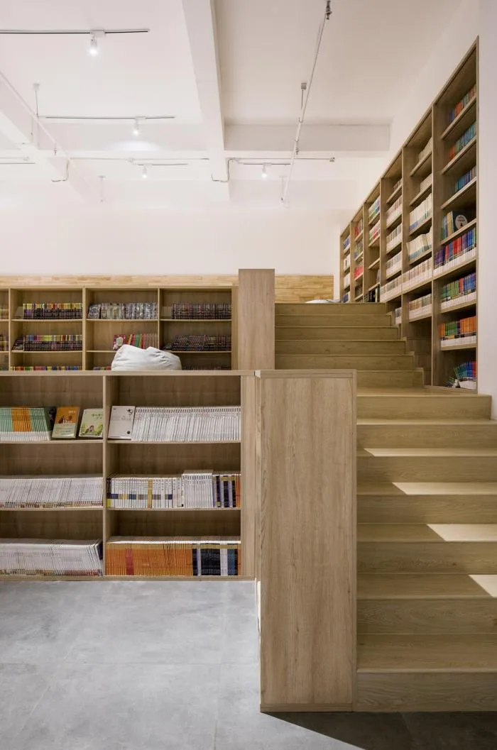 BIM Architecture | Yuanping · Meijing Bookstore: A Bookstore Hidden in the Skylight Courtyard/Shanghai Yanyang Architectural Design Studio