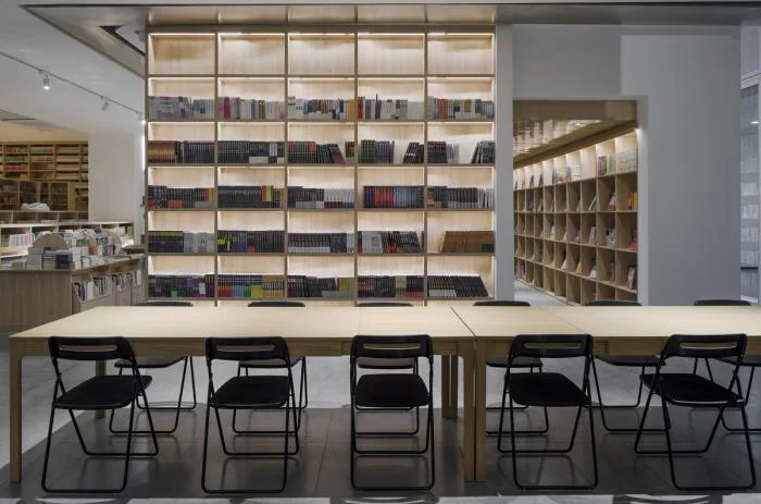 BIM Architecture | Yuanping · Meijing Bookstore: A Bookstore Hidden in the Skylight Courtyard/Shanghai Yanyang Architectural Design Studio
