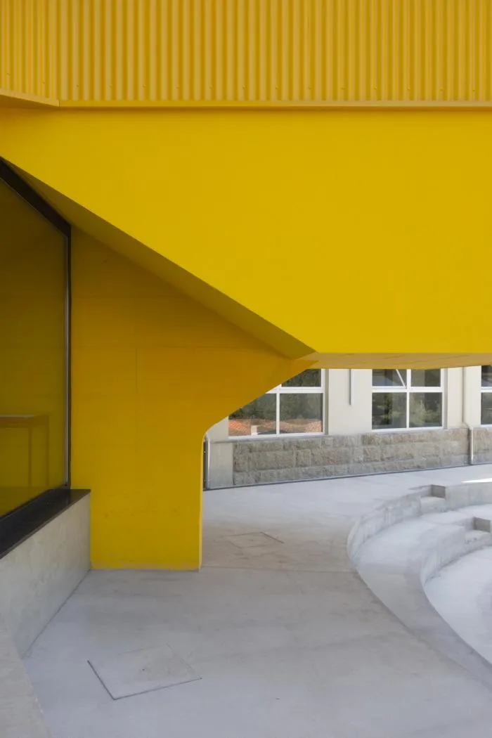 BIM Architecture | A Beautiful Landscape in Monochrome: ARTAVE/CCM Music Academy Addition