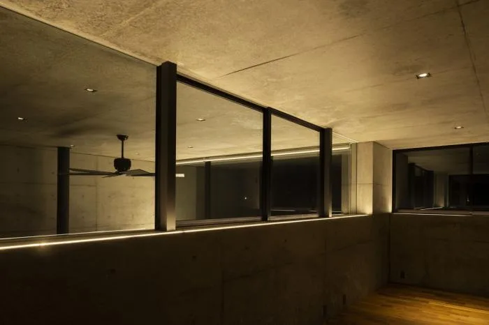 BIM architecture | Half covered with vertical walls, transparent and scenic: Residential "SCAPE" in Yamagata Prefecture, Japan