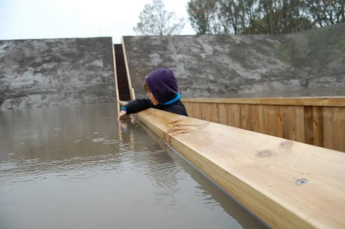 BIM Architecture | Hidden Passage Submerged in Water - Moses Bridge/RO& AD